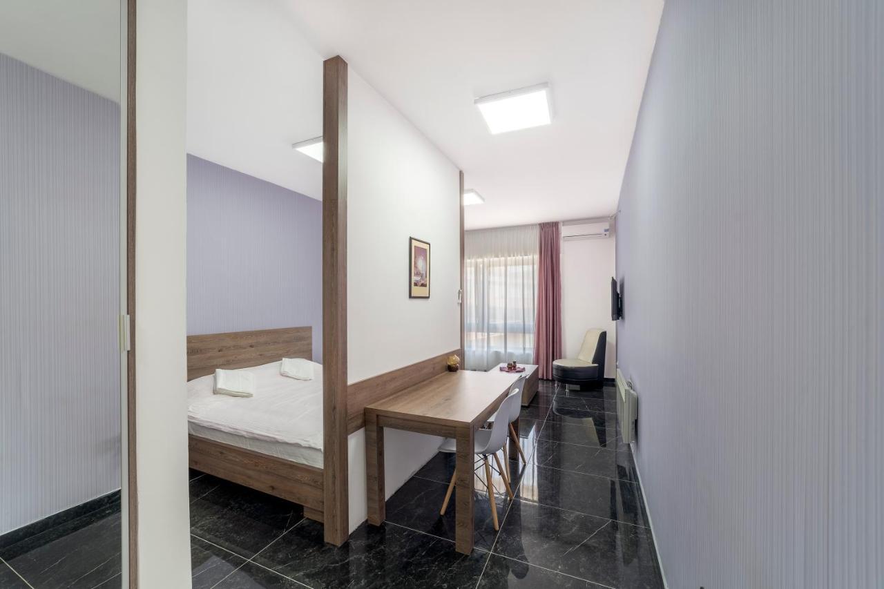 Dream House Lejlighed Kruševac Eksteriør billede
